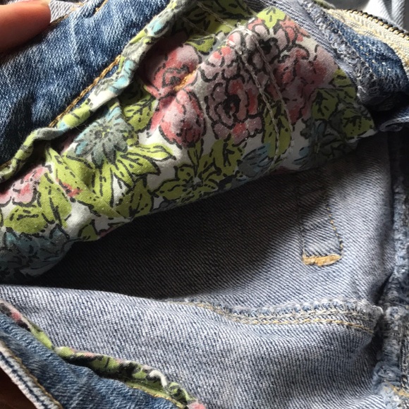 Forever 21 Low-rise Denim Shorts - Picture 7 of 8